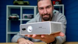 видео: Автономный КИНОТЕАТР РАЗМЕРОМ С ЛАДОНЬ! Обзор DLP проектора Jenovox M5000 mini! картинка: Автономный КИНОТЕАТР РАЗМЕРОМ С ЛАДОНЬ! Обзор DLP проектора Jenovox M5000 mini!