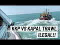 Mencuri Ikan di Selat Malaka, Dua Kapal Trawl Malaysia Mencoba Kabur!