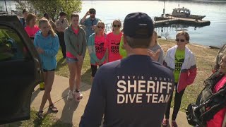 Travis Co. Sheriff's Office dive team gives Girls Scout troop a lesson
