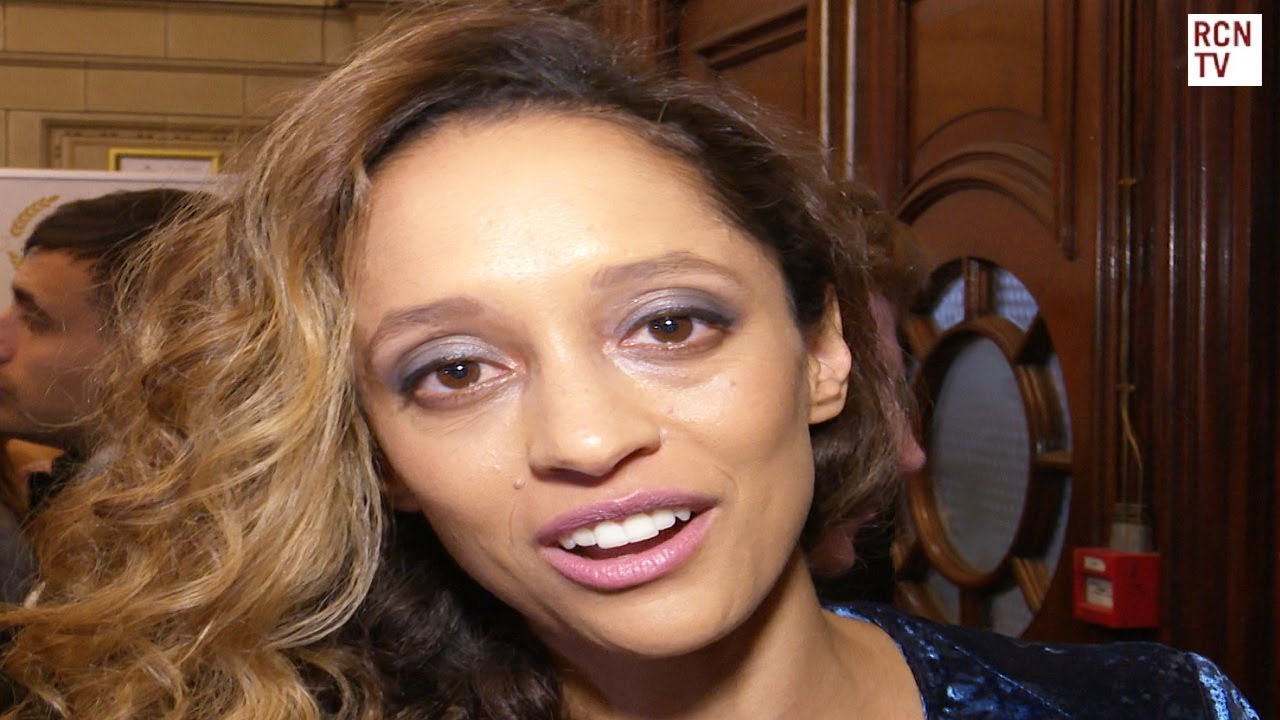 Gloria Huwiler Interview National Film Awards 2018 - YouTube