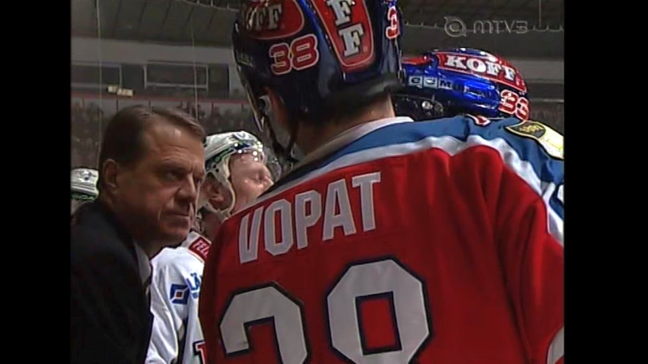 HIFK-TPS: Sattuu ja tapahtuu (2004)