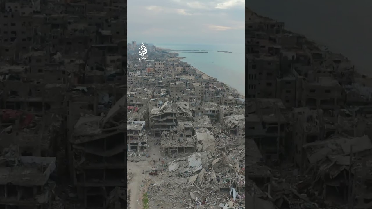مشاهد جوية ترصد حجم الدمار الهائل في مخيم الشاطئ بمدينة غزة #الجزيرة_مباشر | #غزة_لحظة_بلحظة