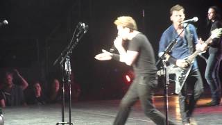 Nickelback - She Keeps me Up - Melbourne 150515