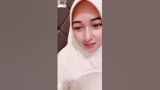 Bigo Hijab Bunga Pake baju transparan bikin halu