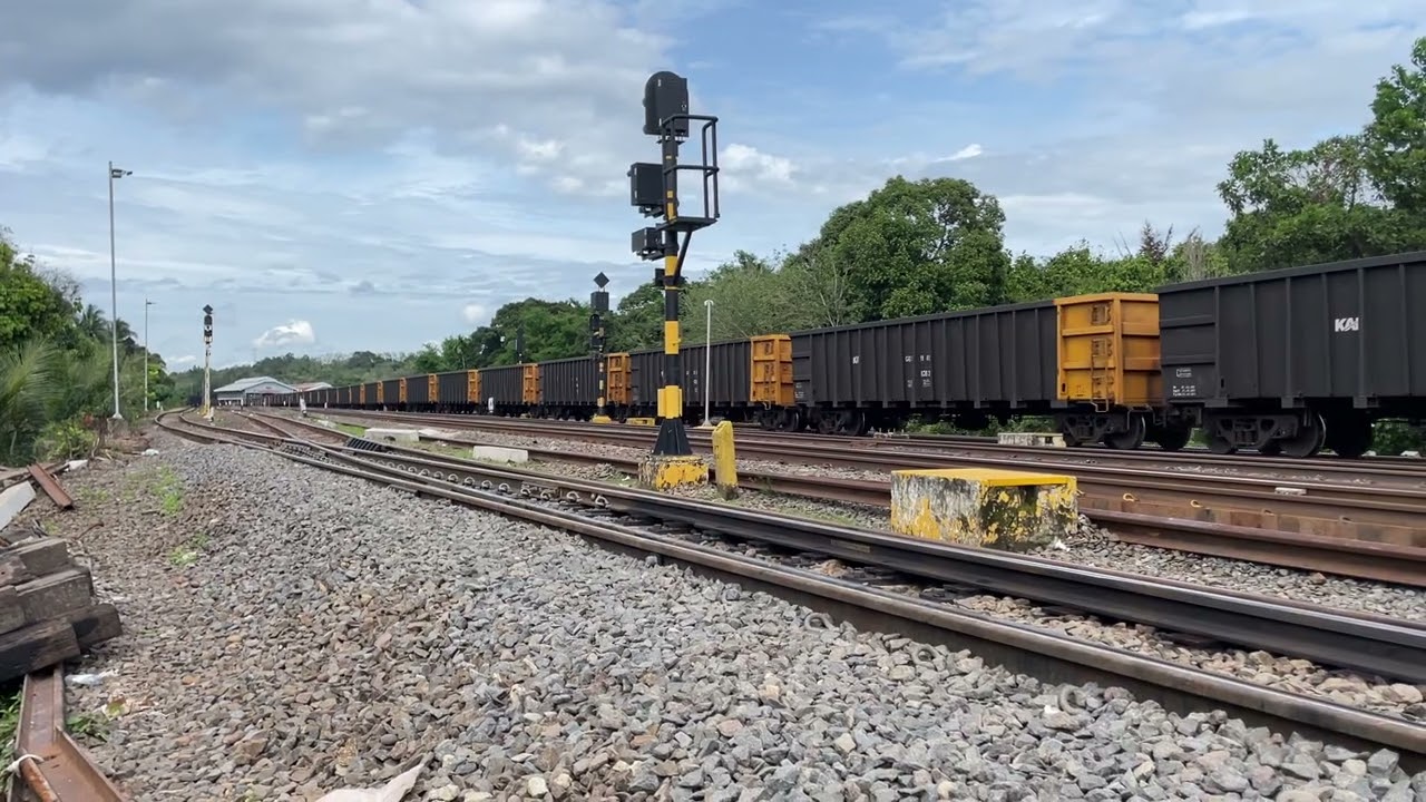 cc205 warna merah dan bersi