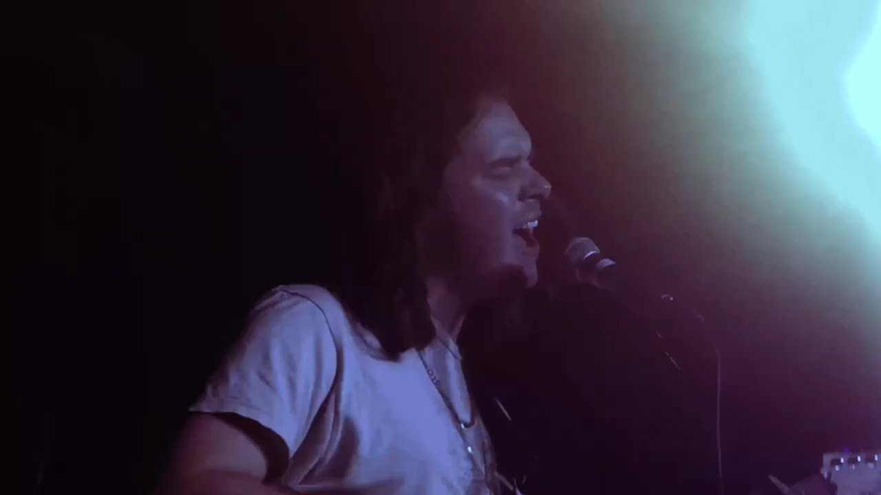 Guest In The Car - So Real, Live from Amersham Arms London