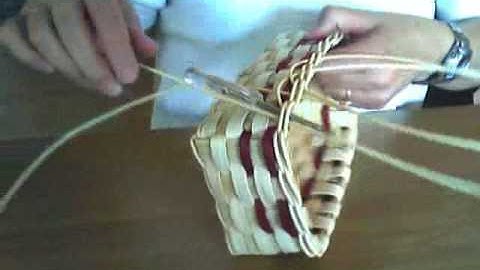 Basket Weaving Video # 25 - Mini Muffin Basket - Inserting spokes for the Braided Rim