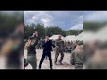 &quot;Мала, танцюй&quot;: українські військові та Віталій Козловський