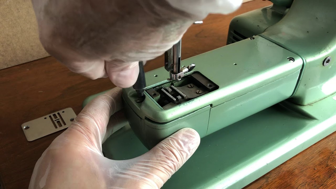 VIKING OVERHAUL SERIES #4: : Part 2 - Reassembling Shuttle Race, Hook, Needle Plate & FreeArm Cover