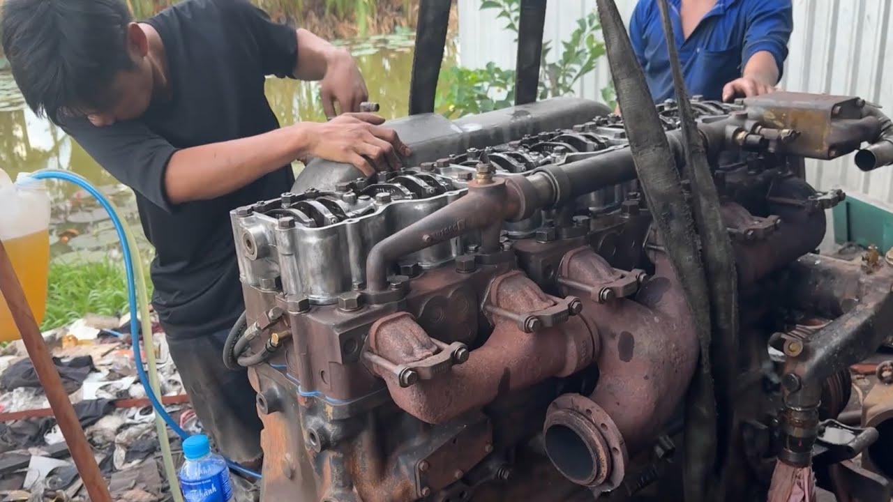 Лучше отремонтировать старую машину и потратить 50 миллионов, но мало кто готов менять её на нову...