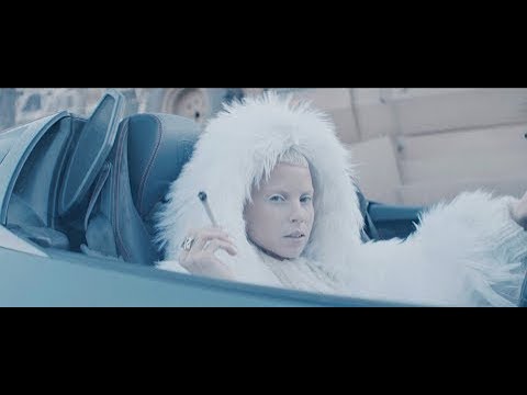 Die Antwoord - Rich Bitch (Official Video)