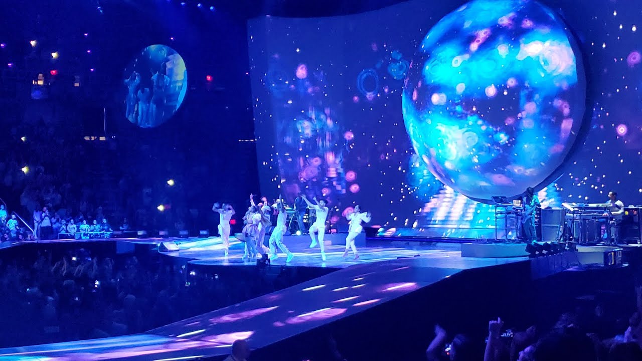 Ariana Grande   Sweetener World Tour   First Show from Albany NY 3 18 2019