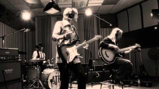 Video-Miniaturansicht von „Andy Timmons Band She's Leaving Home“