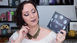 Alien Cosmetics Phases | Throwback Thursday
This weeks Throwback Thursday is the Alien Cosmetics Phases palette. This gorgeous palette is still in stock for only $25!
Palette: http://www.aliencosmetics.com/products/25276287-phases
Song: Dimwell & Vellz - So Cute
Link: https://youtu.be/Zxiyp04W1lE
Music promoted by FreeMusicWave
Follow me on social media:
Instagram: nerdy_girl_makeup
Facebook: @NerdyGirlMakeup1
Twitter: @nerdygrrlmakeup
For business inquiries: nerdygirlmakeup1@gmail.com Alien Cosmetics Phases | Throwback Thursday