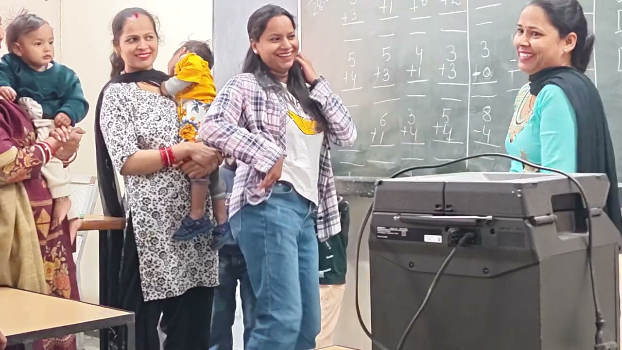 Beti ke school me  function 😘😘🥰🥰🥰🥰