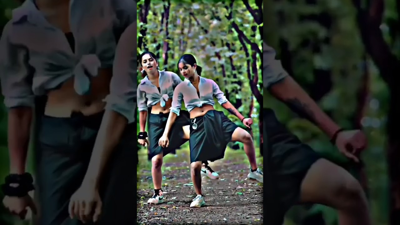 Rani Rangili Kamariya Lachake re 