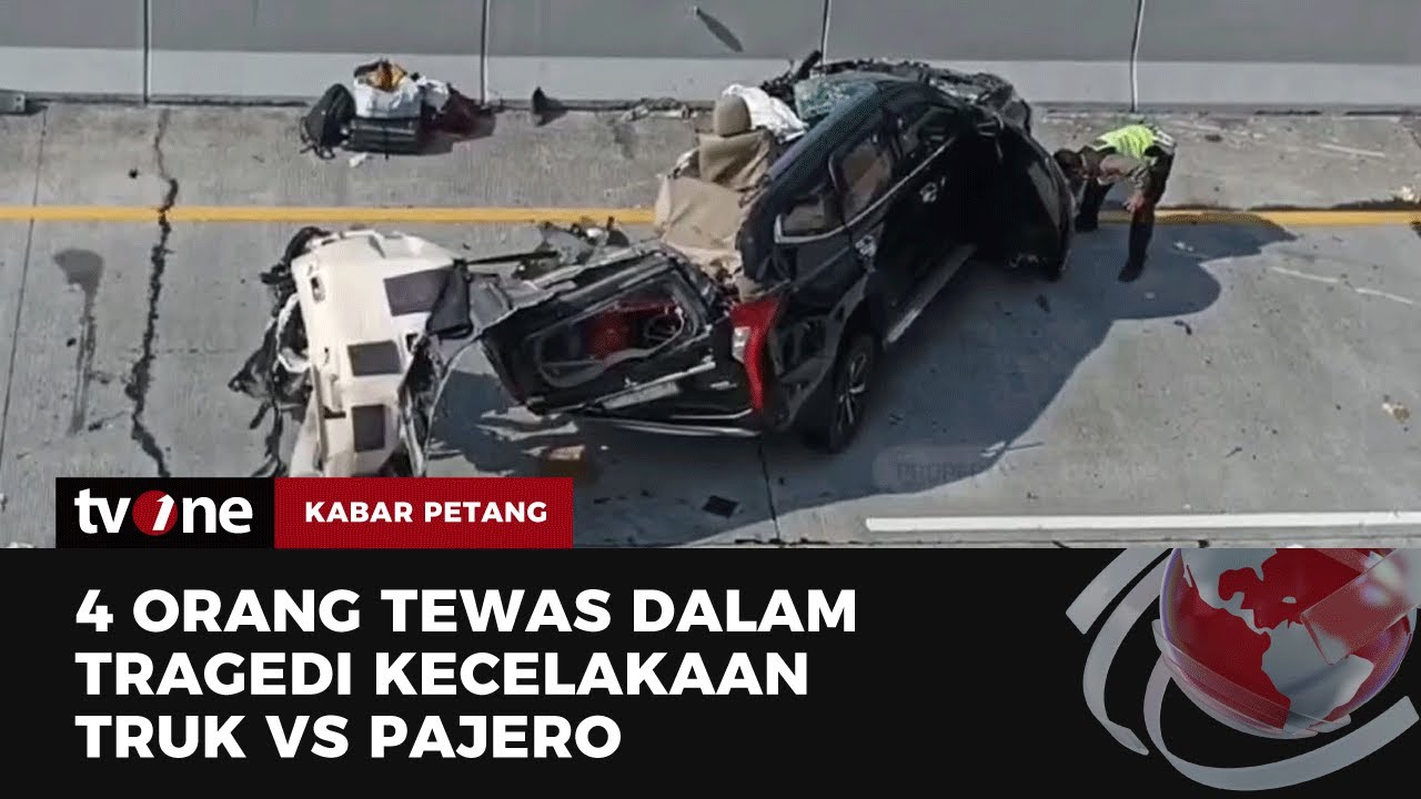 Tak Berbentuk, Mobil Pajero Hancur Tabrak Truk di KM 405 Jalur A Semarang | Kabar Petang tvOne