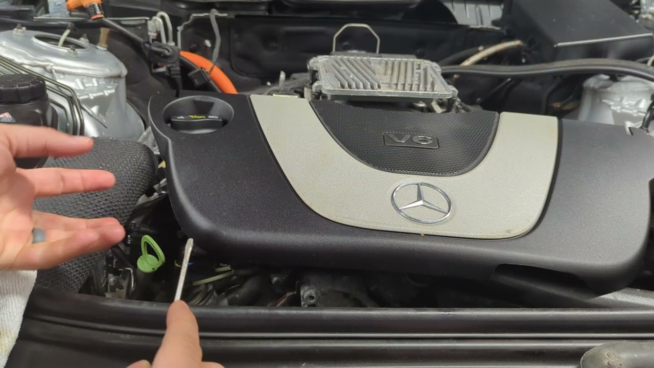 Mercedes Engine Oil Level Reduce Oil Level Mercedes-Benz Reduce Engine Oil Level Warning Message