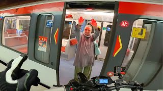 MIT DEM MOTORRAD IN DIE BAHN?!