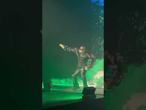 GUNNA PERFORMING "FUKUMEAN" LIVE FROM FRONT ROW!