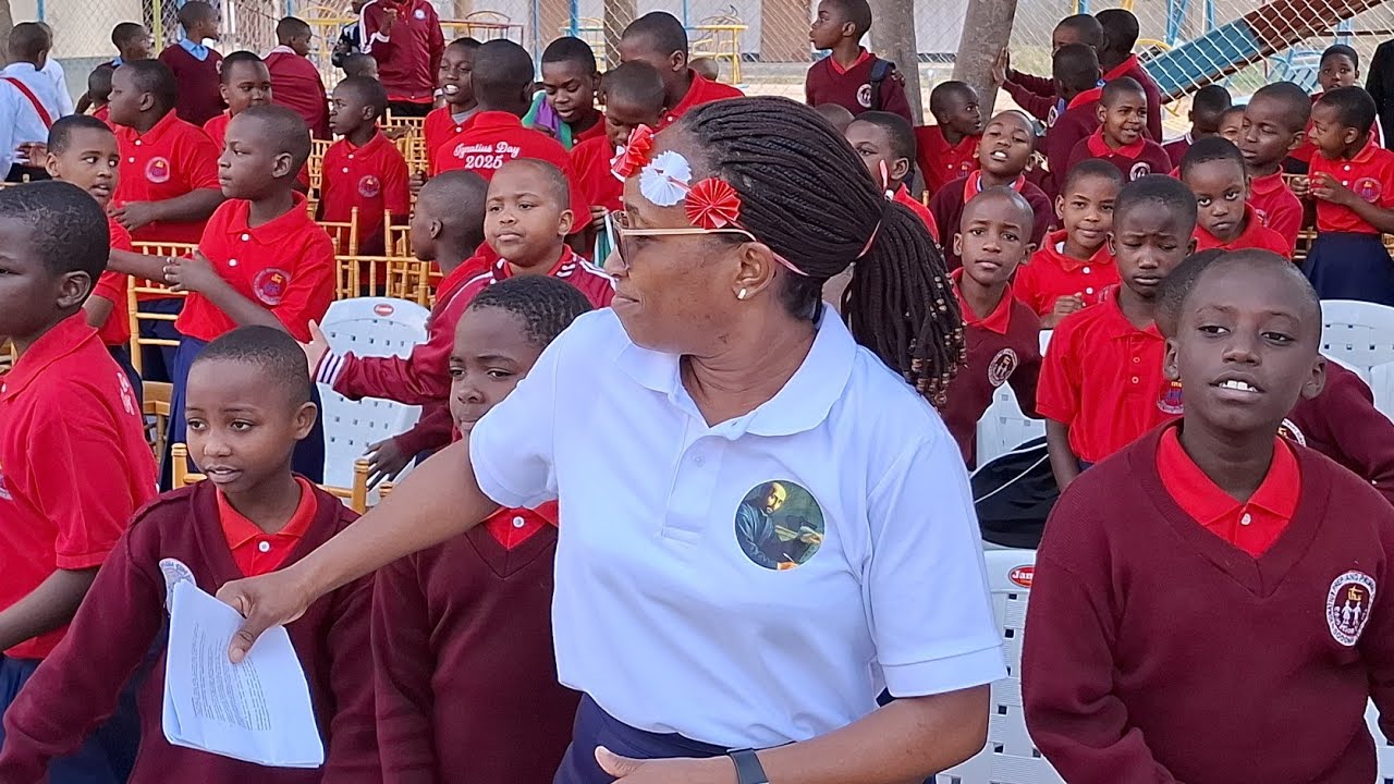 MISA  TAKATIFU SHEREHE YA  MTAKATIFU  INYASI SHULE YA ST. IGNATIUS SWASWA - DODOMA