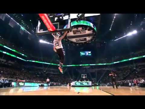 Zach LaVine Pulls Off Space Jam Dunk At All-Star Slam-Dunk Contest