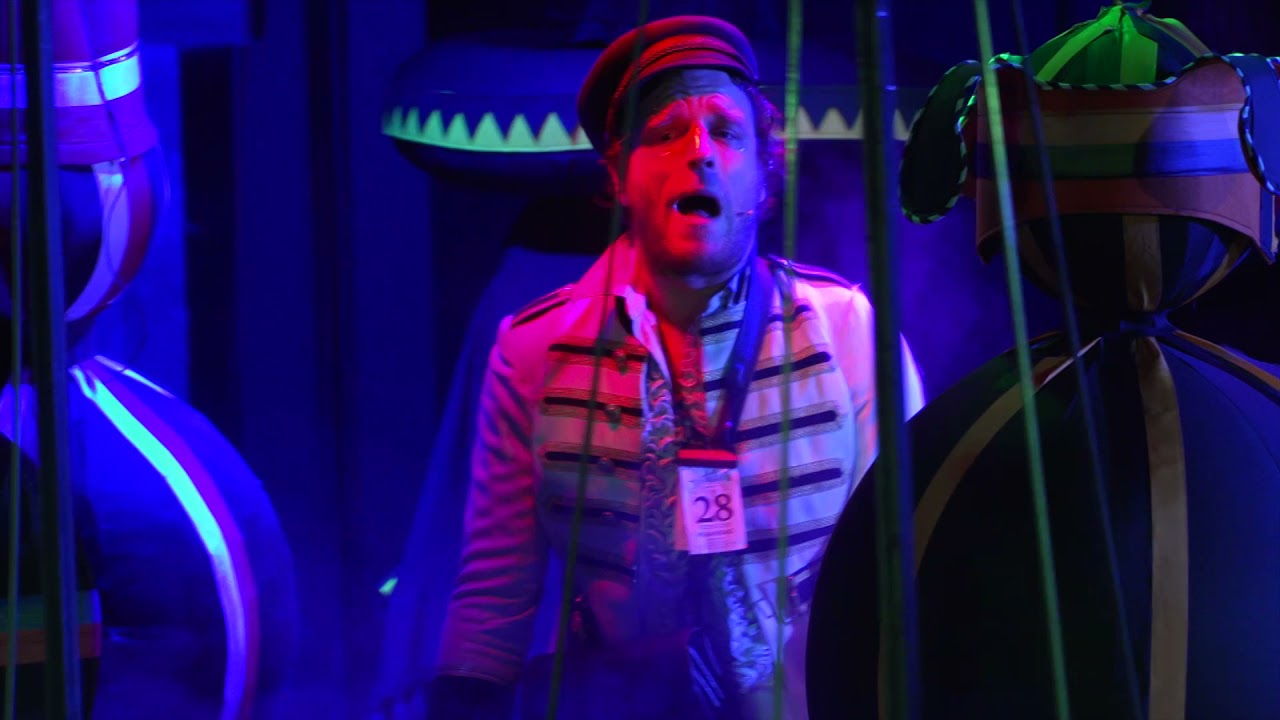 Naar de overkant van de nacht - Trailer - YouTube