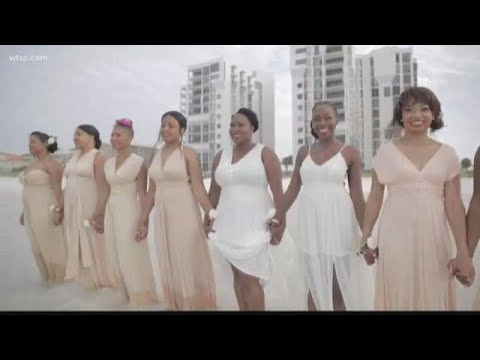Wow Moment Bride has 34 bridesmaids