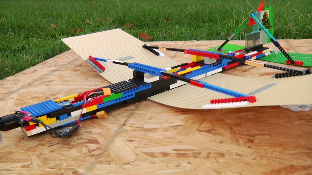 The world’s first RC flying LEGO airplane - YouTube