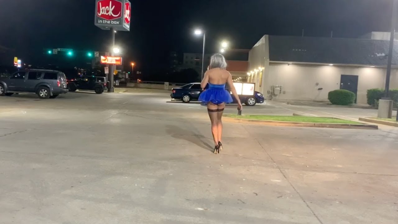 Crossdresser in Public as Midnight Ballerina