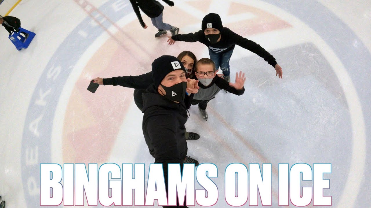 FAMILY ICE SKATING | ICE SKATING FOR THE FIRST TIME | MIXED REACTIONS