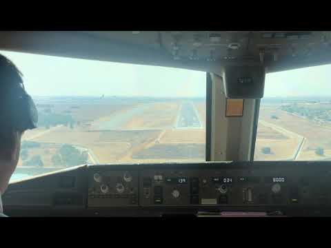 B777/200 landing at OR Tambo RWY 03L