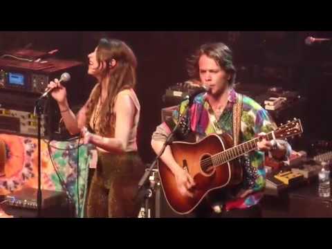 Billy Strings wsg Lindsay Lou, 12/31/17, Riviera Theater, Chicago camera iphone 8 plus apk