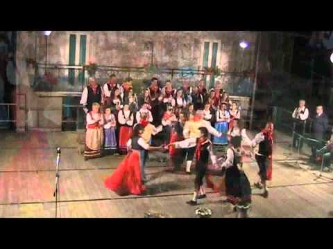 LA QUADRIGLIA - ballo di originine francese eseguito da quattro coppie