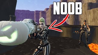 I Pretended to be a NOOB and Trade the RAREST WEAPON in Fortnite