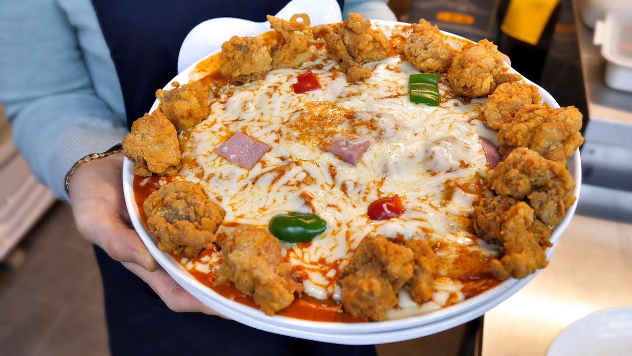 치킨 피자 김치떡볶이 - 유자유 / Kimchi, pizza, chicken and tteokbokki / korean street food