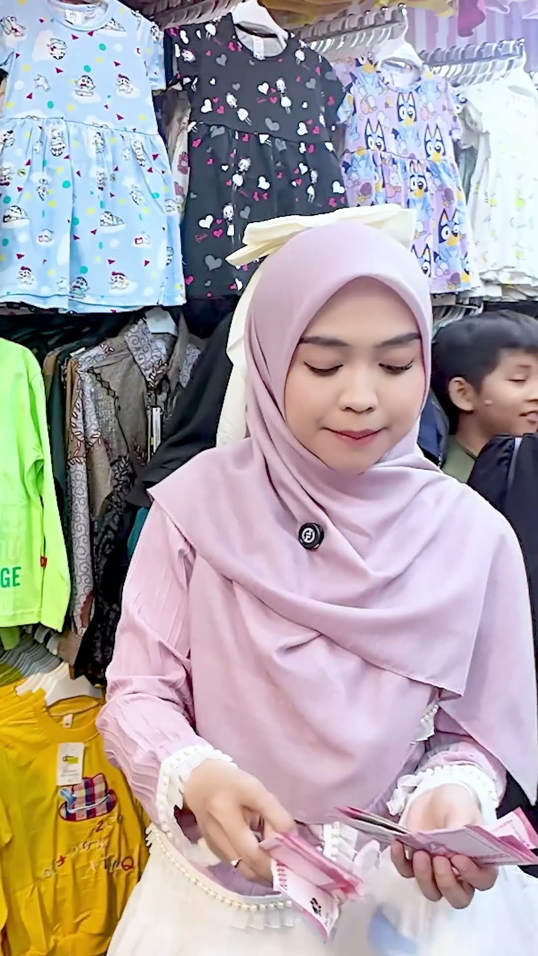 Total belanja di Pasar VS di Mall.. #riaricis