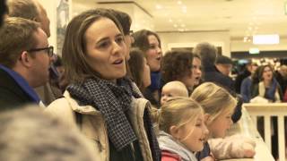 Gloria! - Flashmob der Berliner Stadtmission zum Advent