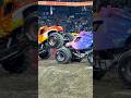 El Toro Loco vs Sparkle Smash #MonsterJam #ElToroLoco #SparkleSmash #OaklandArena #MonsterTruck