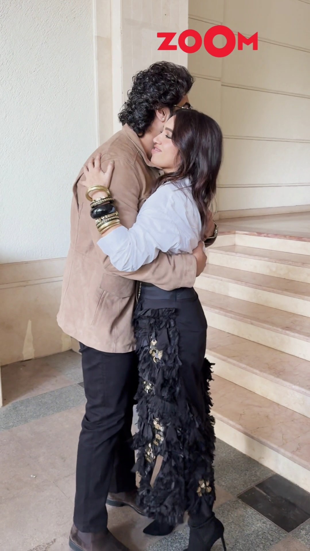 Arjun Kapoor's CUTE hug moment with Bhumi Pednekar at Mere Husband Ki Biwi's promotions ? #shorts
