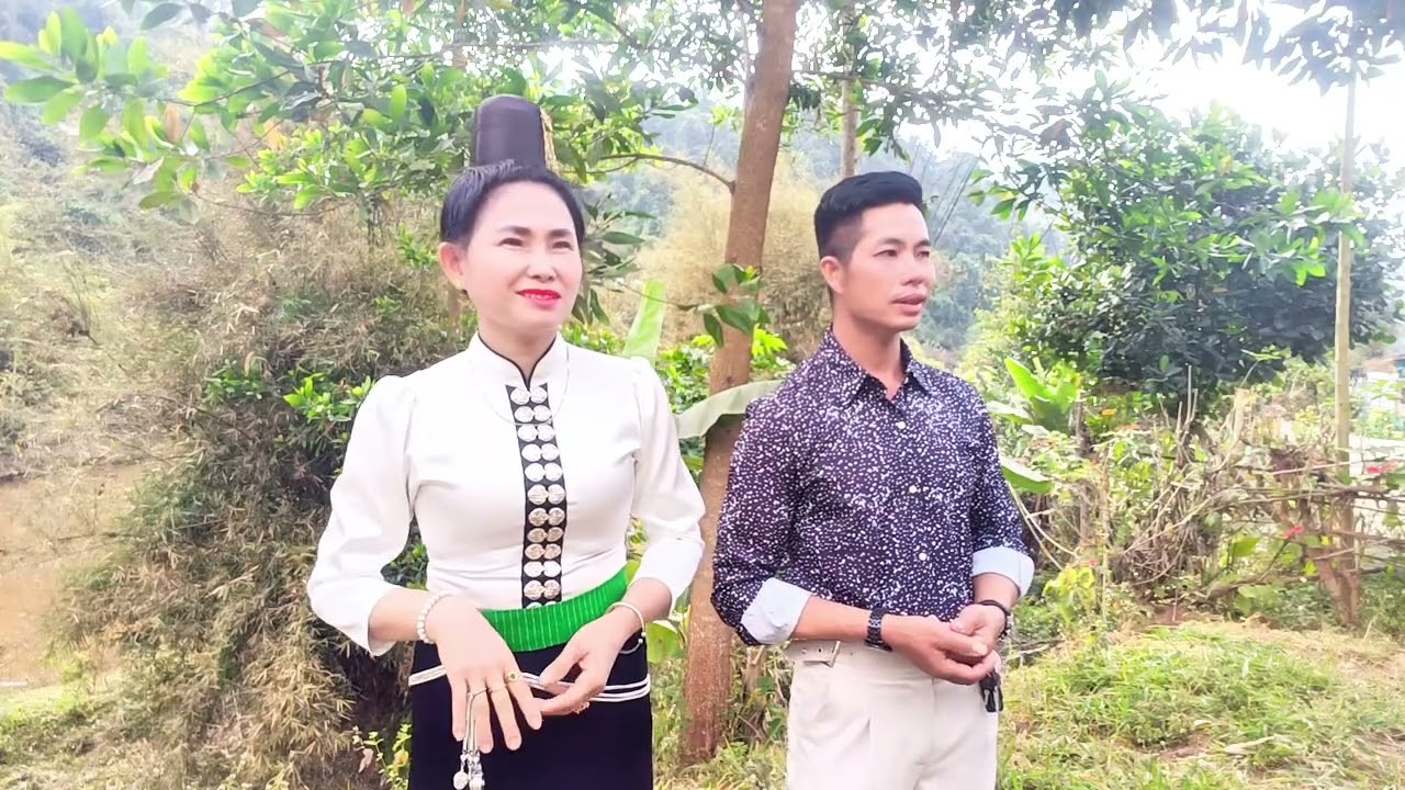 Đi mường khiêng hoa lá gặp nghệ nhân hát hay 