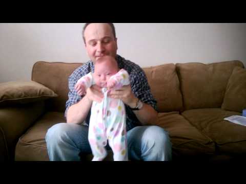 2 weeks old infant is dancing on Lady Gagas song / 2 თვის ჩვილი მარიამი ცეკვავს ლედი გაგას სიმღერაზე