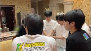 【时代少年团 张真源】  生贺之迟到的vlog  [Zhang Zhenyuan]