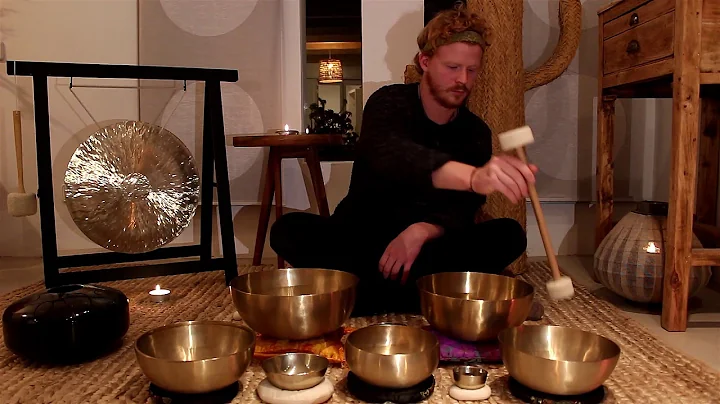 10 min Meditation with Peter Hess singing bowls