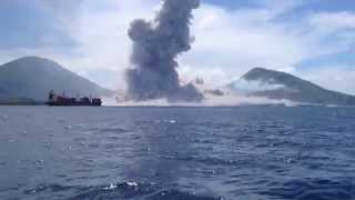 Извержение вулкана в Папуа - Новая Гвинея