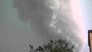 bow echo cloud preceding the storm 8-3-12