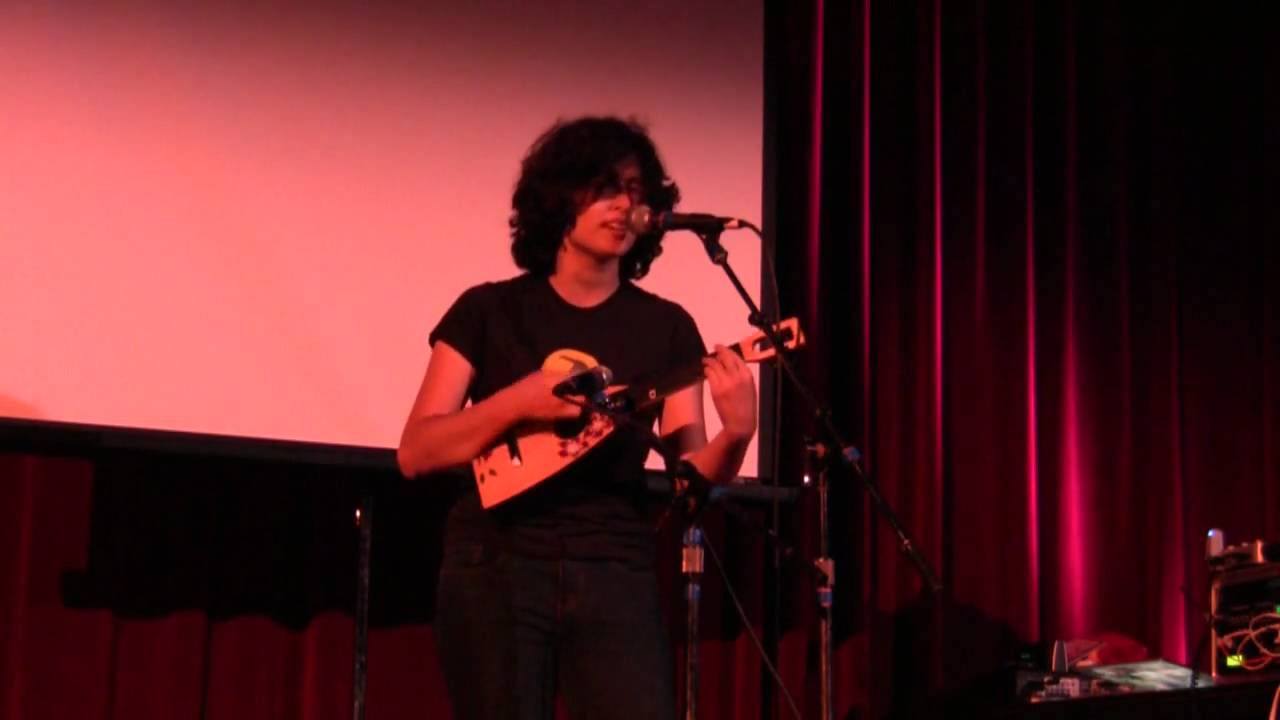 Molly Lewis - Toxic - 10/19/2009