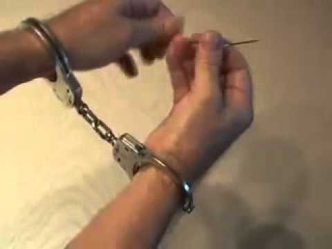 Как правильно надевать наручники на экзамене