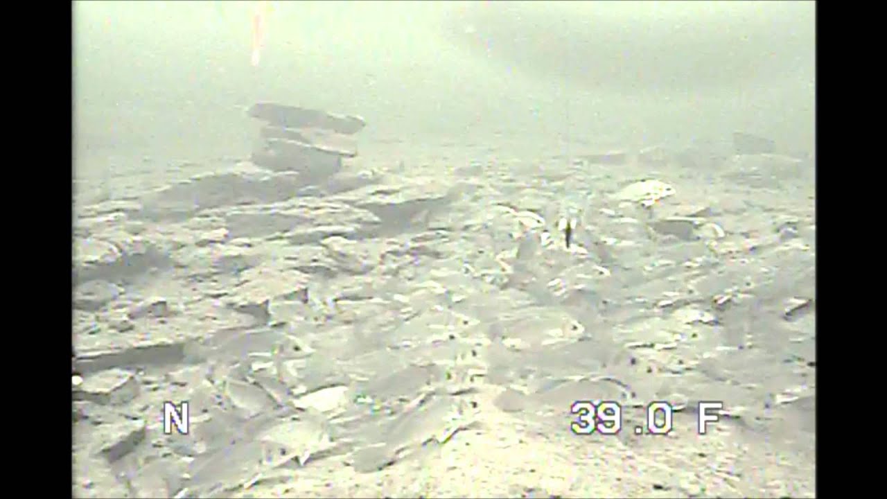 Ice Fishing Keyhole Jan 22nd 2013.wmv