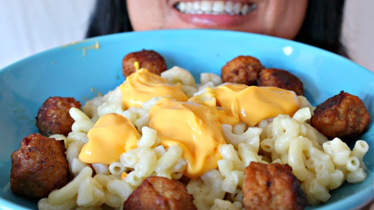 ASMR Eating Mac & Cheese ScorpioAnnYT